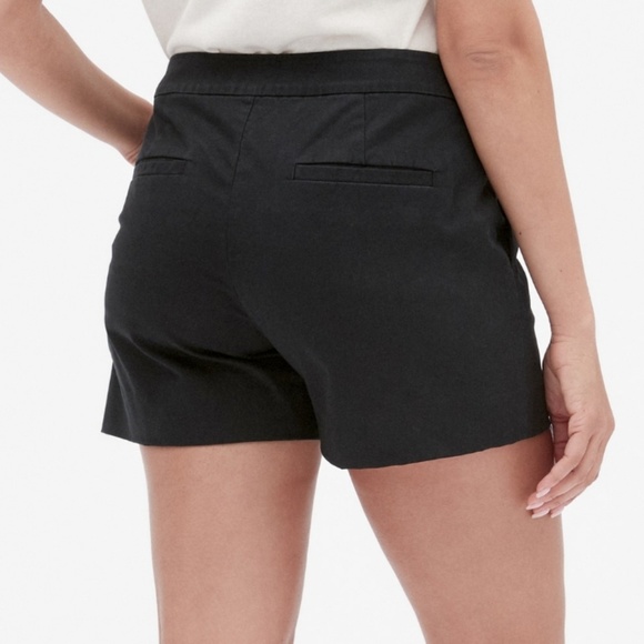 NWT BANANA REPUBLIC | Sailor Shorts - Picture 3 of 3